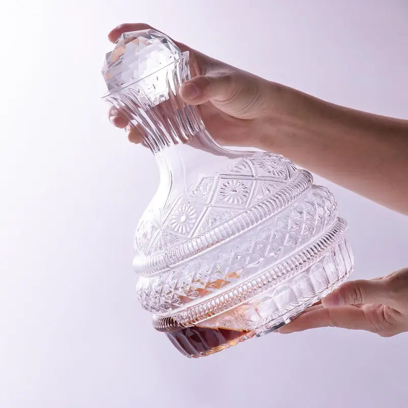 1.6L Rotating Wine Decanter – Spill-Free Aerator for Richer Flavor & Elegant Serving